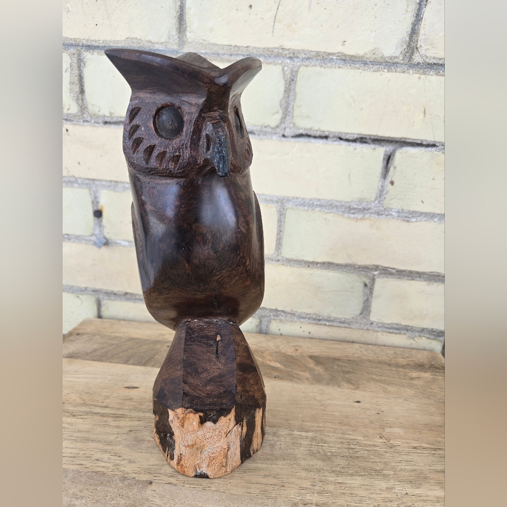 Wood Carved Owl Statue - Picture 8 of 8